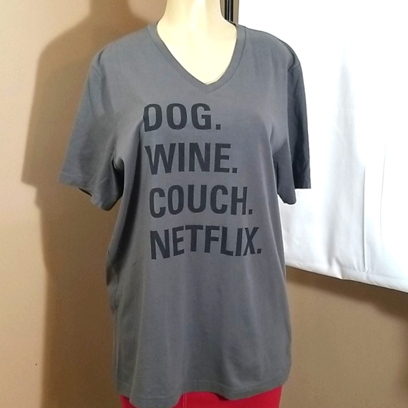 GRAPHIC TEE DOG, WINE, COUCH, NETFLIX - Picture 2 of 8